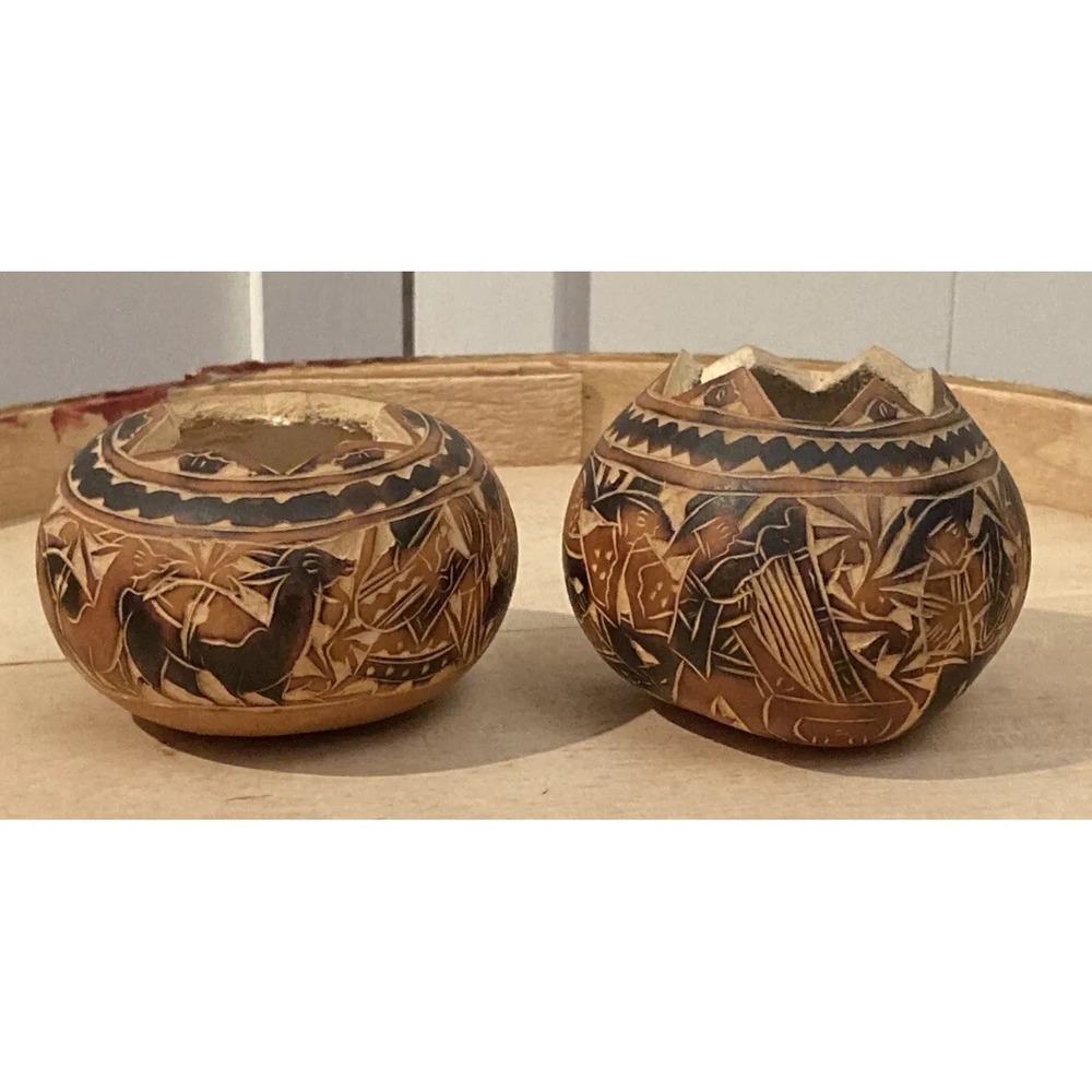 Lot Of 2 Hand-Carved Peruvian Gourd‎ Art Bowl Vase Keys jewelry smalls